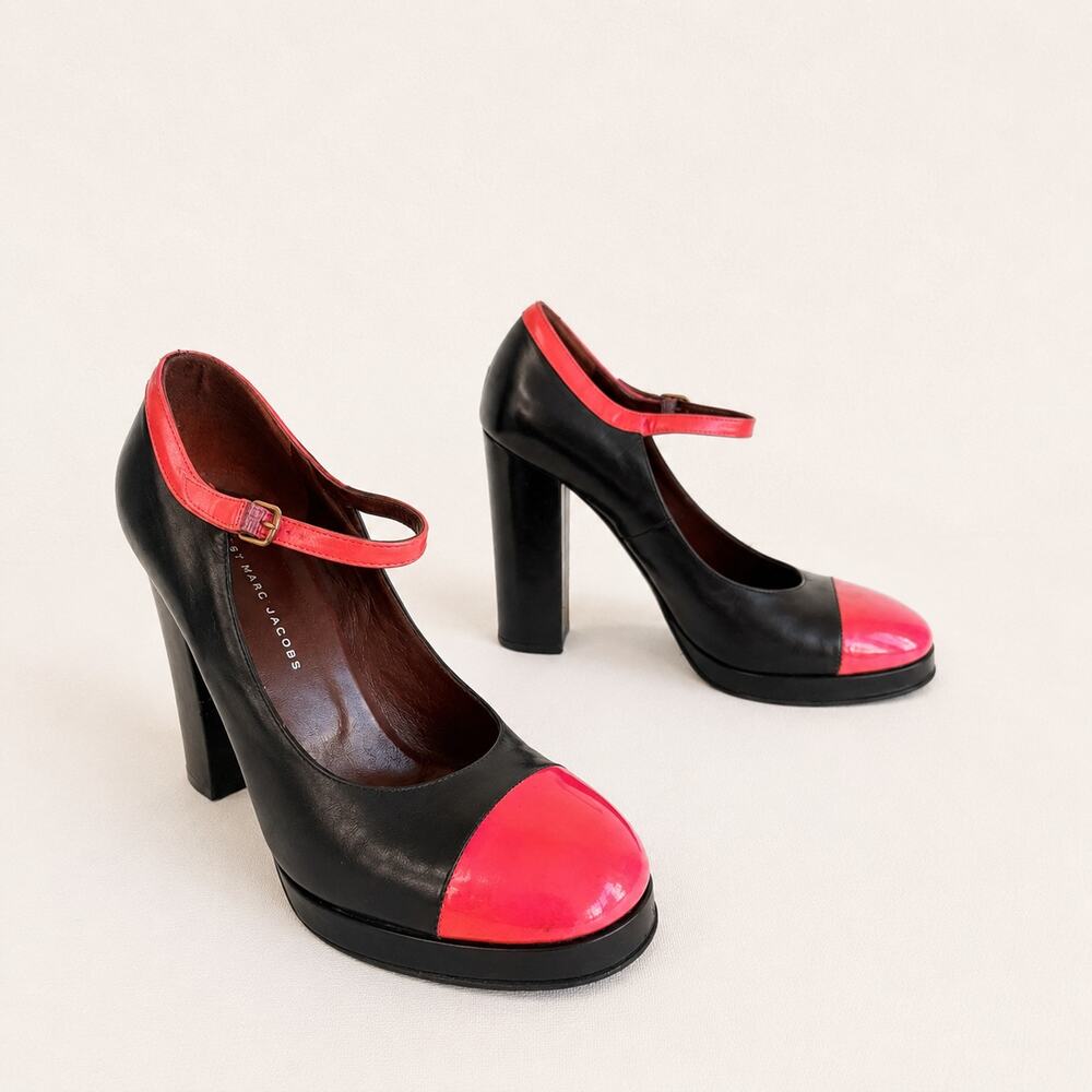 Marc by Marc Jacobs Leather Mary Jane Heels Black Pink Cap Toe Italy 38.5 90s